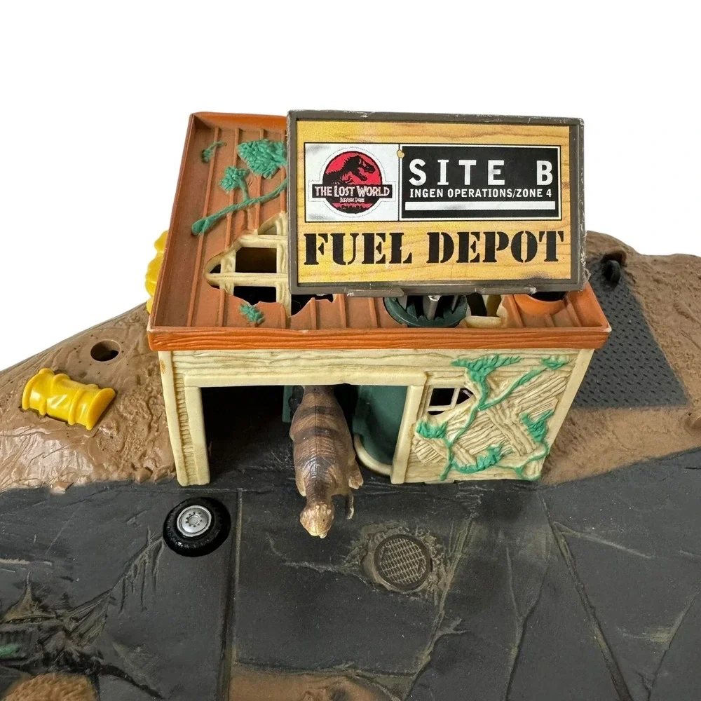 Jurassic Park The‎ Lost World Site B Fuel Depot Playset Matchbox 1997